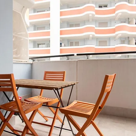 Apartment Youhosty - Pirelli 28